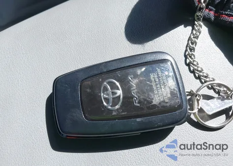 2021 Toyota Rav4 Xle Premium from USA, damaged, VIN 2T3C1RFV5MC110773